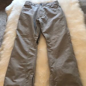 Body Golve snowboarding pants.